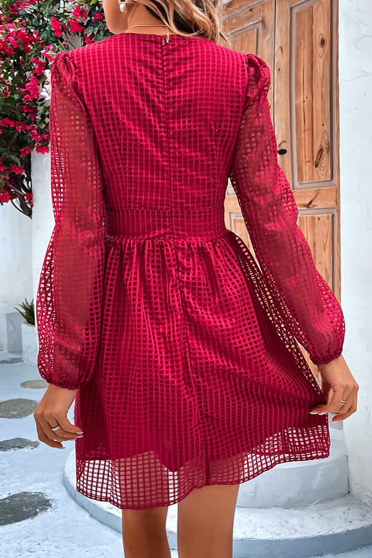 Abito corto da cerimonia Rachele, scollo a V, maniche lunghe, bordeaux e altri colori
