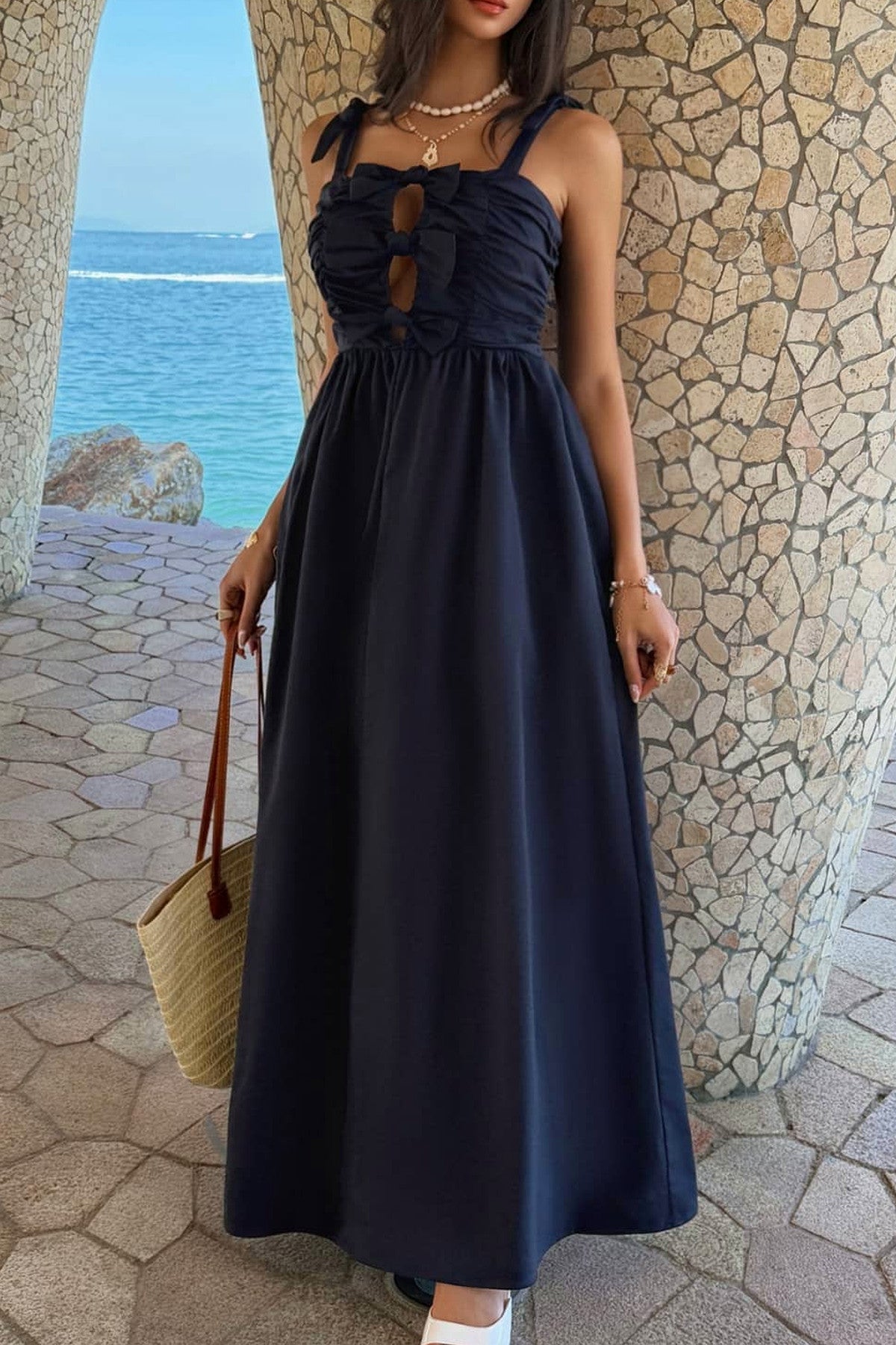 Abito lungo da cerimonia Allegra, spalline sottili, linea morbida e svasata, blu navy e altri colori