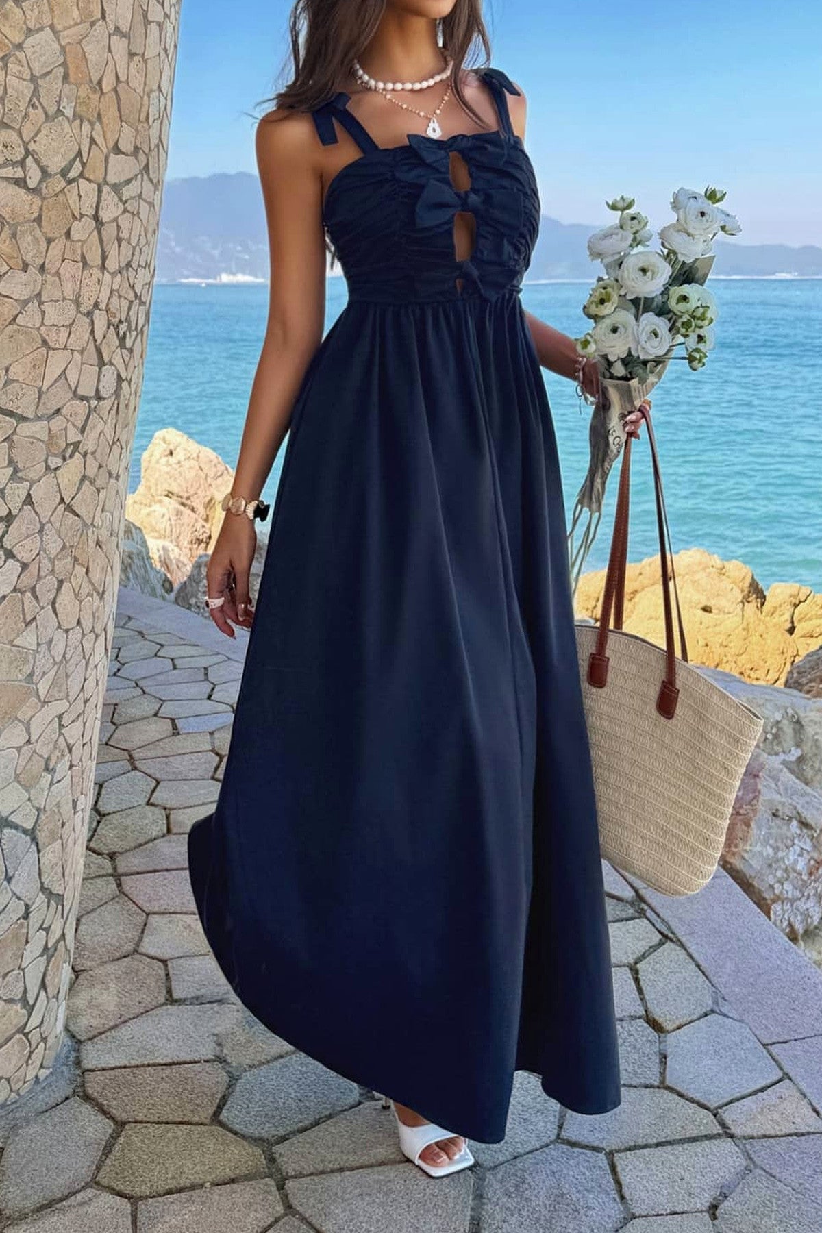 Abito lungo da cerimonia Allegra, spalline sottili, linea morbida e svasata, blu navy e altri colori