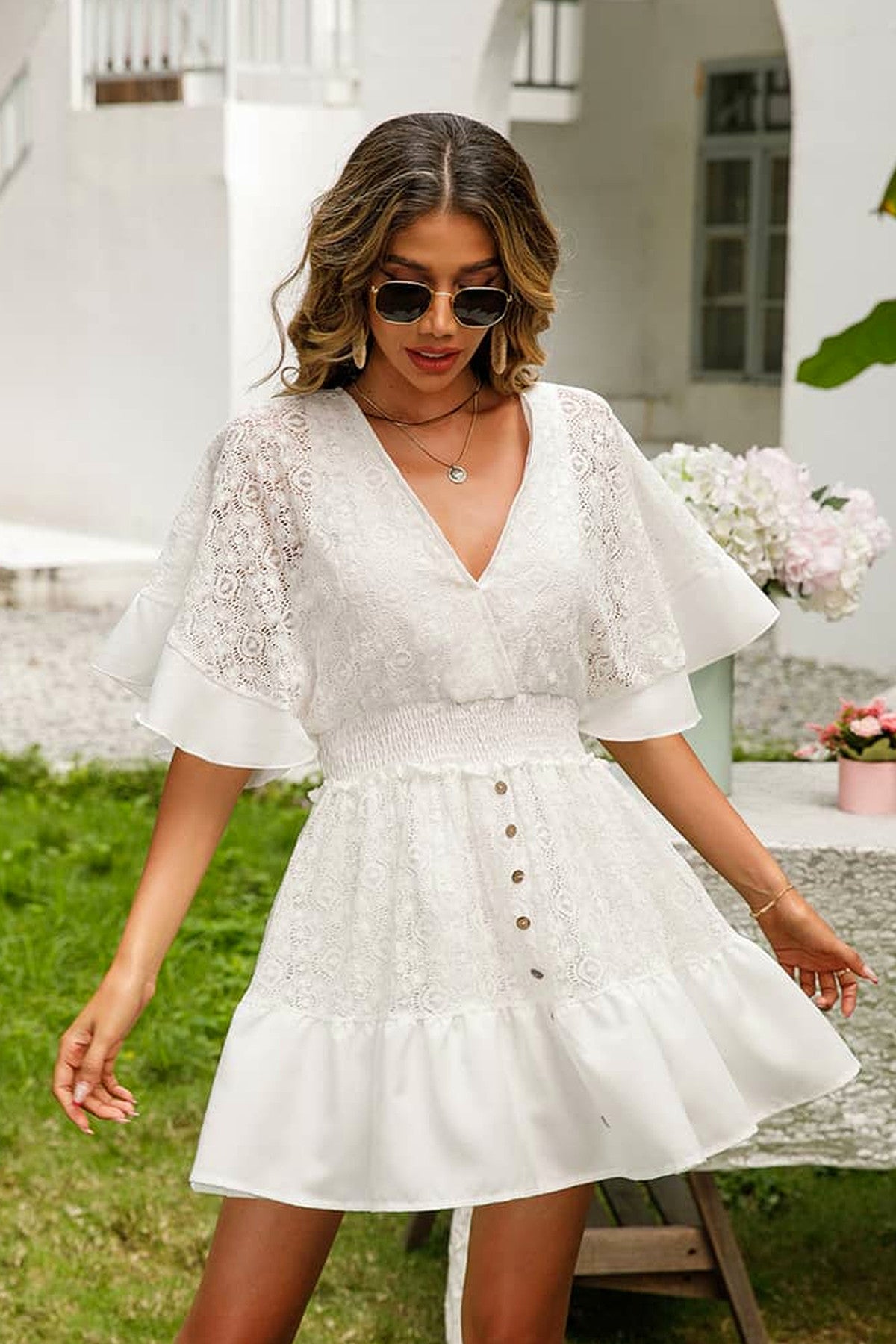 Abito corto da cerimonia Sabrina, scollo incrociato, maniche corte, bianco