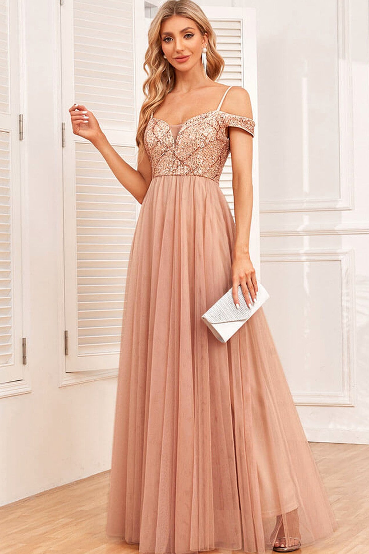 Abito lungo da cerimonia Serena, in tulle, schiena scoperta, nude