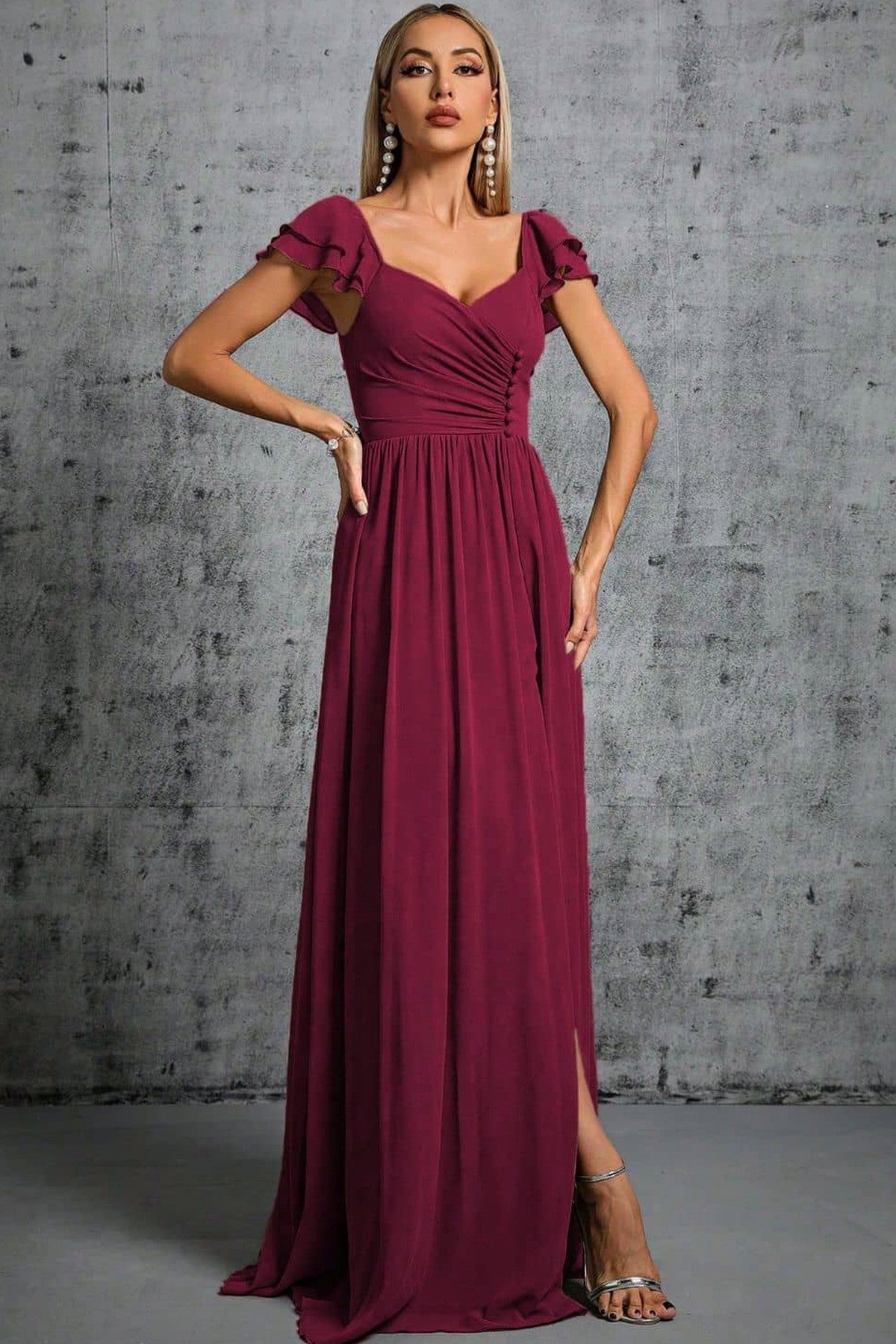 Abito lungo da cerimonia Costanza, schiena scoperta, maniche corte, bordeaux e altri colori