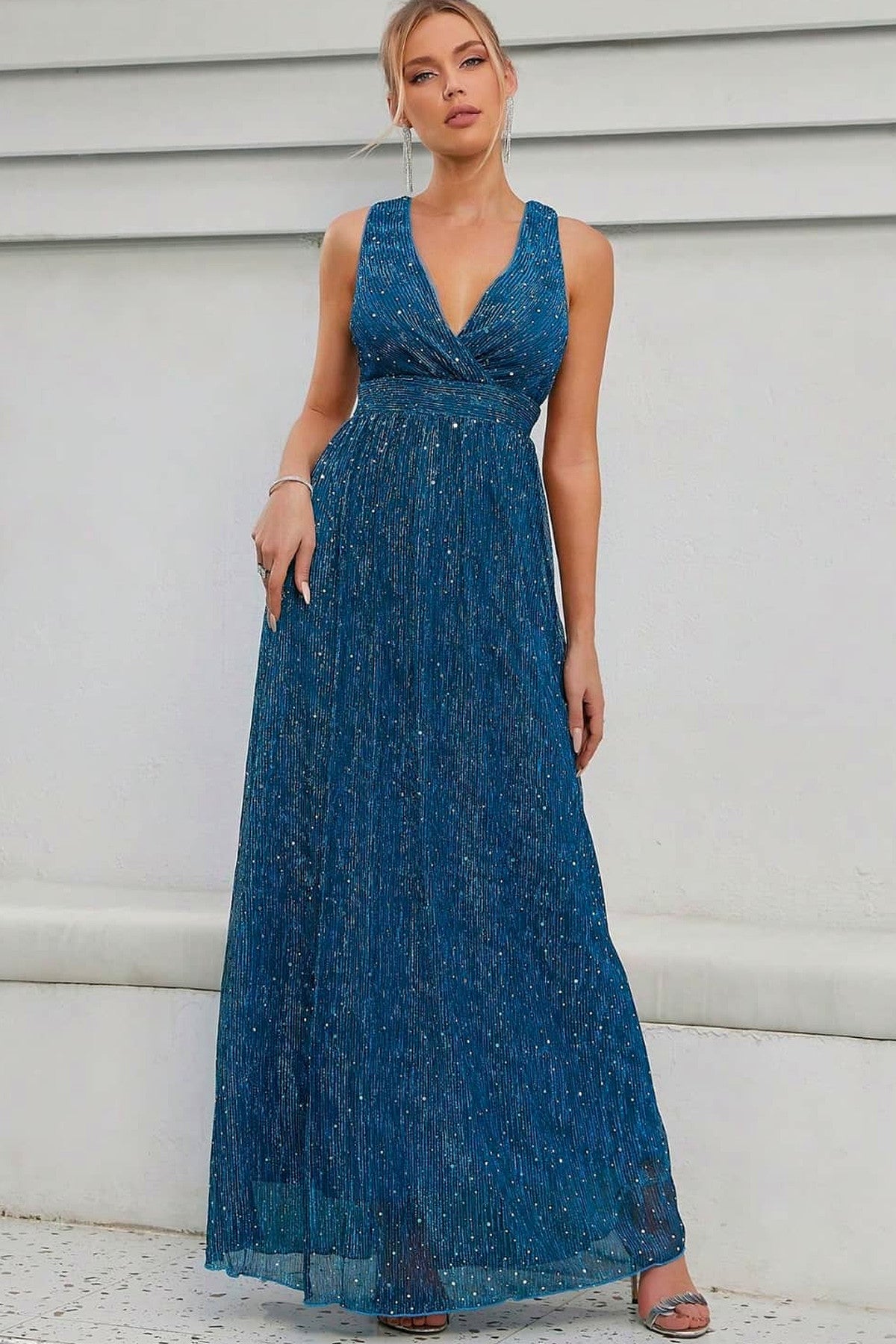 Abito lungo da cerimonia Elisa, in tulle, scollo a V, blu